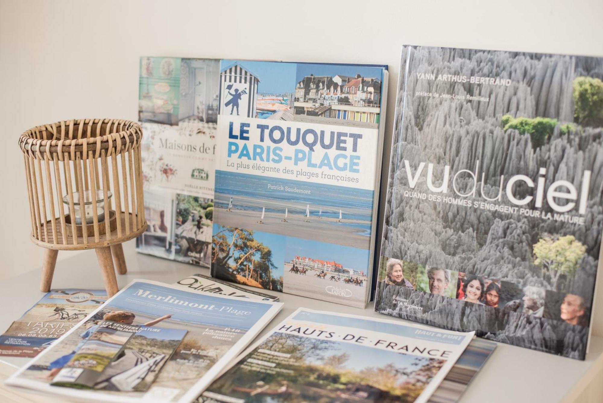 Les D'hotes De La *